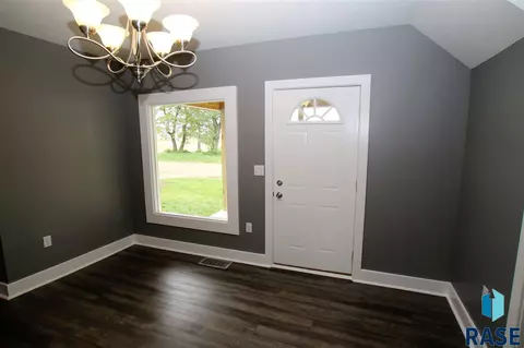 209 S Cherry St, Worthing, SD 57077 photo 8
