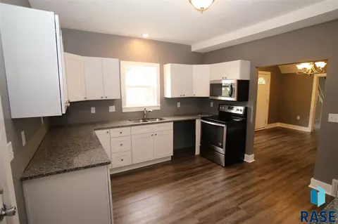 209 S Cherry St, Worthing, SD 57077 photo 9