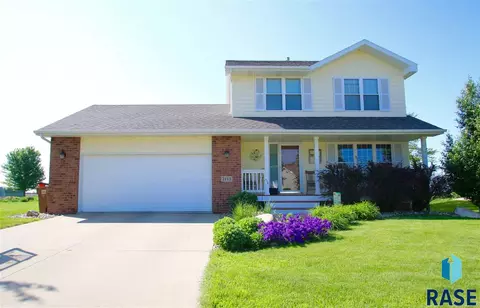 2113 E 63rd St, Sioux Falls, SD 57108 photo 1