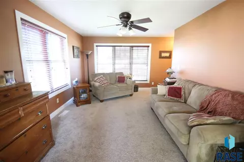 2113 E 63rd St, Sioux Falls, SD 57108 photo 7