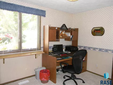 6300 W Westview Rd, Sioux Falls, SD 57107 photo 12