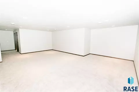 3609 E Brewster St, Sioux Falls, SD 57108 photo 18
