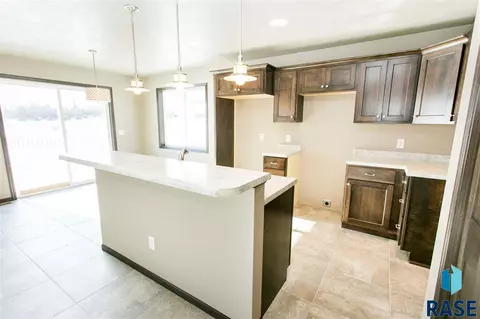 3609 E Brewster St, Sioux Falls, SD 57108 photo 6