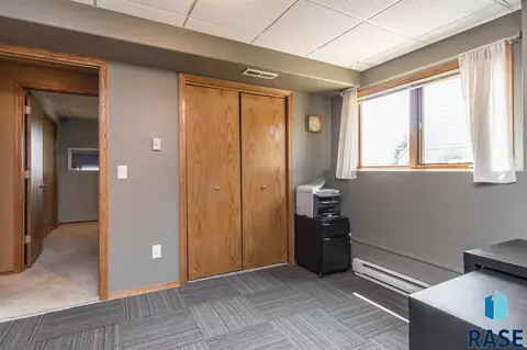 Undisclosed, Sioux Falls, SD 57106 photo 26