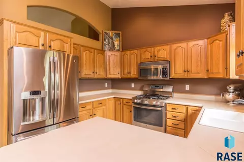 Undisclosed, Sioux Falls, SD 57106 photo 10