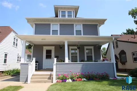 1502 S Summit Ave, Sioux Falls, SD 57105 photo 1