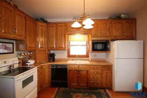 1502 S Summit Ave, Sioux Falls, SD 57105 photo 6