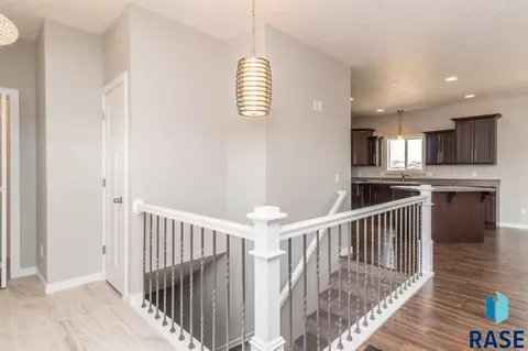 1109 N Broken Bow Ave, Sioux Falls, SD 57103 photo 12