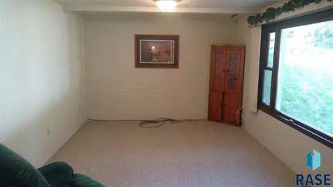 1304 S Tabbert Cir, Sioux Falls, SD 57103 photo 16