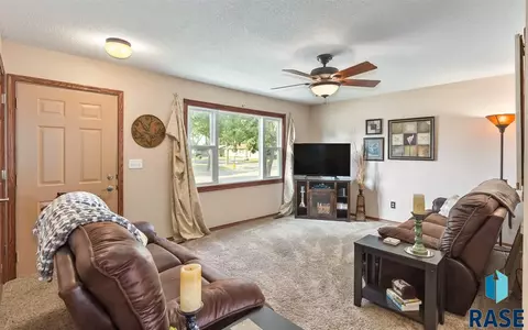 6316 W 60th St, Sioux Falls, SD 57106 photo 5