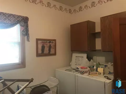208 W Well St, Freeman, SD 57029 photo 18