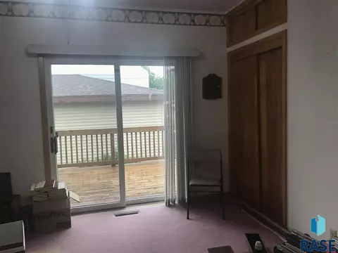 208 W Well St, Freeman, SD 57029 photo 13