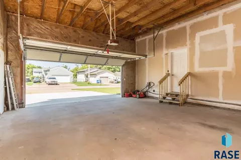 2811 W Mcclellan St, Sioux Falls, SD 57104 photo 31