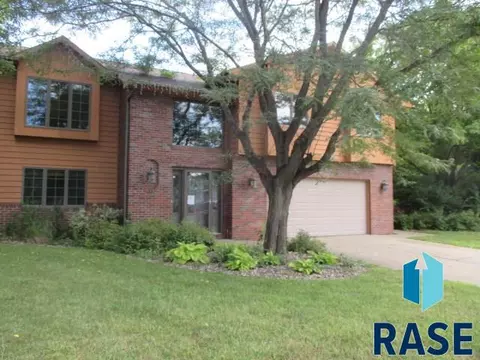 4300 E Shenandoah Trl, Sioux Falls, SD 57103 photo 1