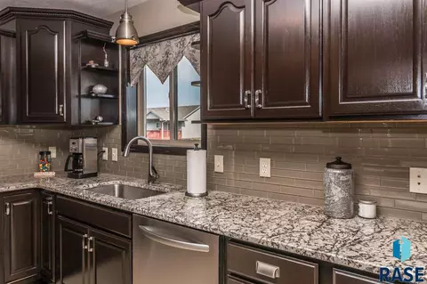 Undisclosed, Sioux Falls, SD 57106 photo 8