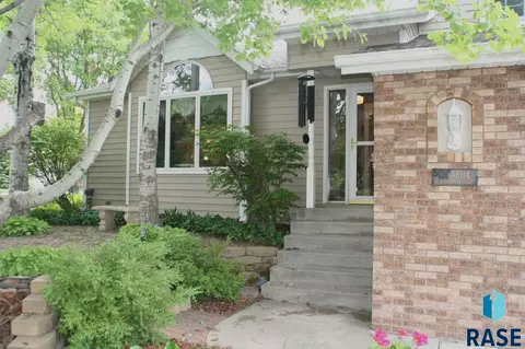 604 Fairway Dr, Dell Rapids, SD 57022 photo 4