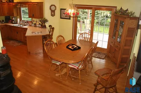 604 Fairway Dr, Dell Rapids, SD 57022 photo 8