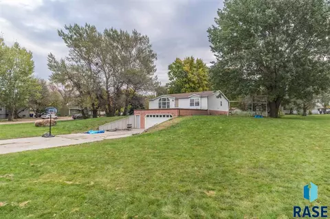 331 E 5th St, Bridgewater, SD 57319 photo 32