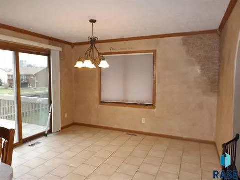 310 S Prairie Ave, Tea, SD 57064 photo 5