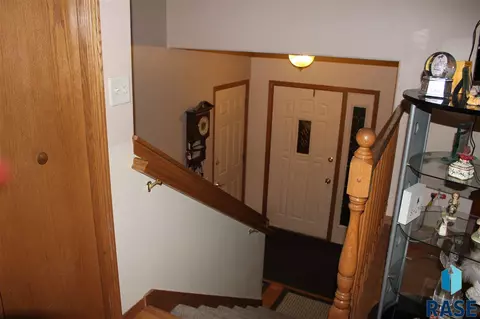 6604 W Cain Cir, Sioux Falls, SD 57106 photo 3