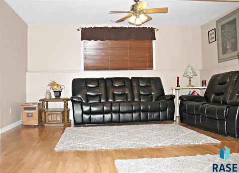 6604 W Cain Cir, Sioux Falls, SD 57106 photo 17