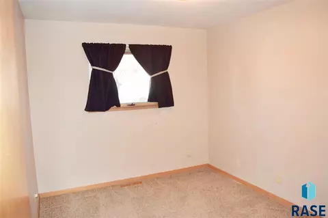 206 E 8th St, Dell Rapids, SD 57022 photo 13