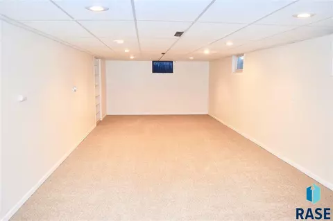 206 E 8th St, Dell Rapids, SD 57022 photo 16