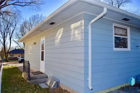 206 E 8th St, Dell Rapids, SD 57022 photo 19