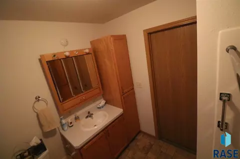 804 Blackstone Pl, Hurley, SD 57036 photo 13