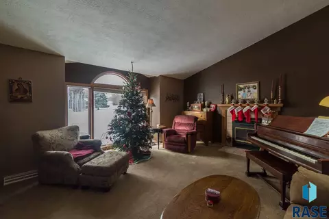 1010 NE 8th St, Madison, SD 57042 photo 21
