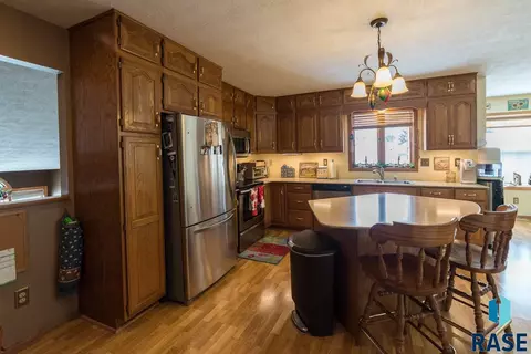 1010 NE 8th St, Madison, SD 57042 photo 15