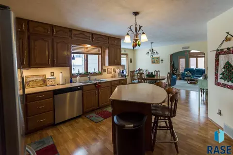 1010 NE 8th St, Madison, SD 57042 photo 13