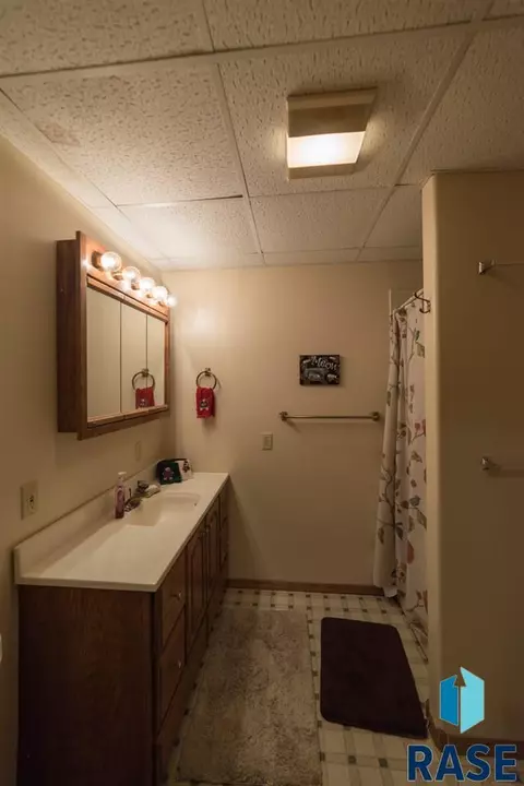1010 NE 8th St, Madison, SD 57042 photo 36