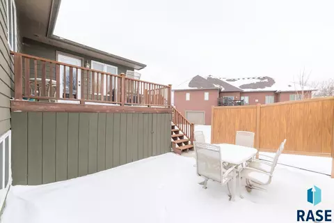 1010 NE 8th St, Madison, SD 57042 photo 7