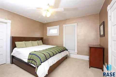 615 N Broadway St, Canton, SD 57013 photo 6