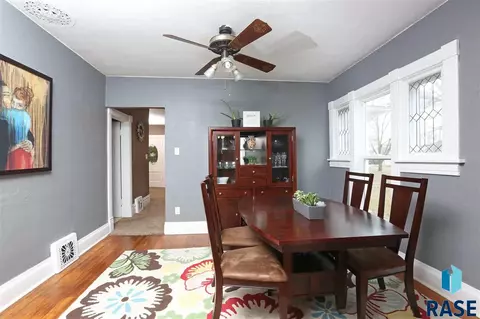 615 N Broadway St, Canton, SD 57013 photo 4