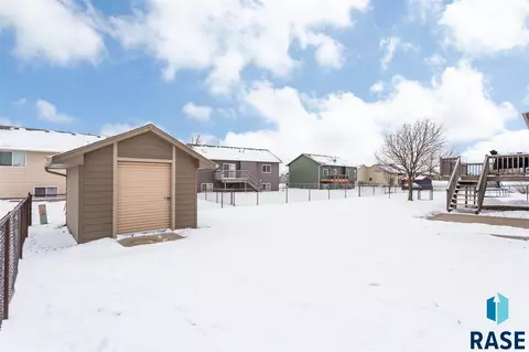 2009 E Briar Den Ct, Sioux Falls, SD 57108 photo 19