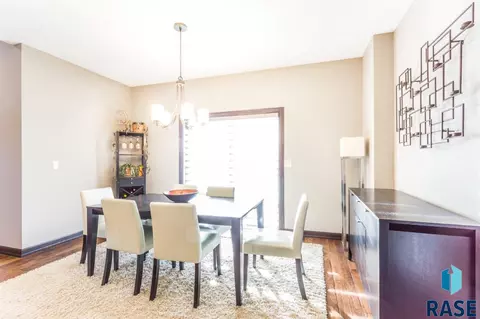 2239 E Stone Pointe Cir, Sioux Falls, SD 57108 photo 11
