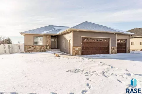 2239 E Stone Pointe Cir, Sioux Falls, SD 57108 photo 27