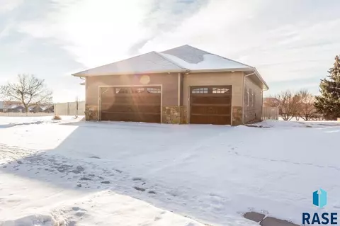 2239 E Stone Pointe Cir, Sioux Falls, SD 57108 photo 28