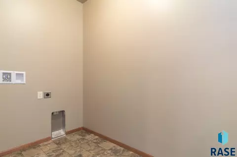8205 W Monroe Pl, Sioux Falls, SD 57106 photo 20