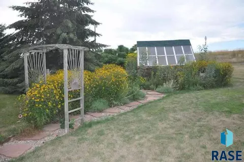 25403 485th Ave, Garretson, SD 57030 photo 2