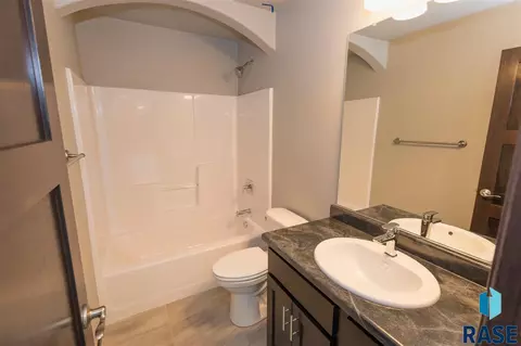 645 W High Pointe St, Tea, SD 57064 photo 13