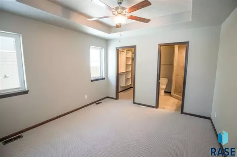 645 W High Pointe St, Tea, SD 57064 photo 17