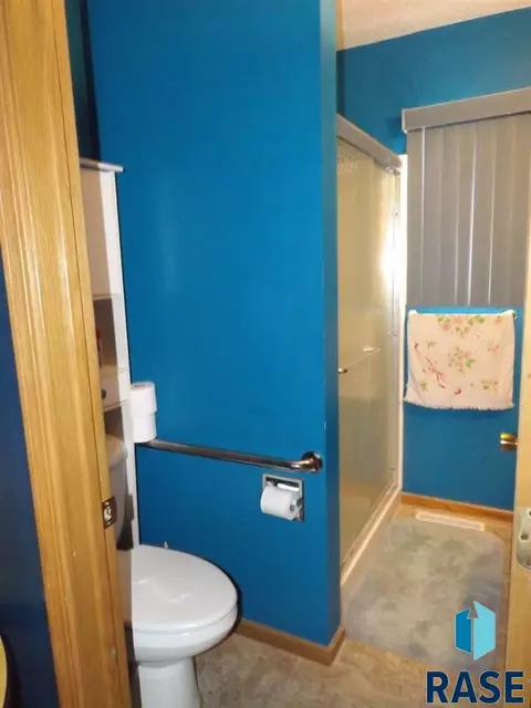 2100 E 30th St N, Sioux Falls, SD 57104 photo 13