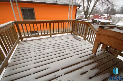 1811 E 14th St, Sioux Falls, SD 57103 photo 9