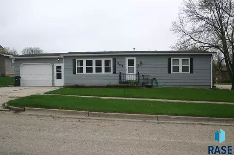 301 E Wall St, Jasper, MN 56144 photo 1