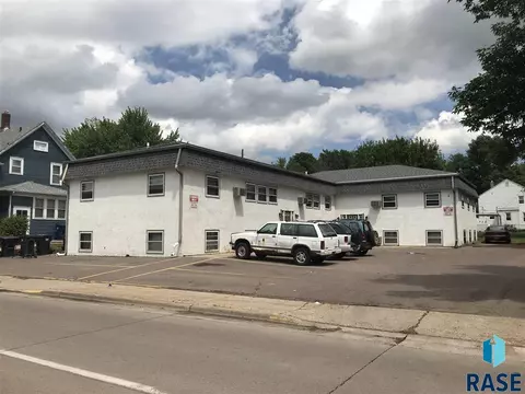 116 N 120 N Cliff Ave, Sioux Falls, SD 57103 photo 1
