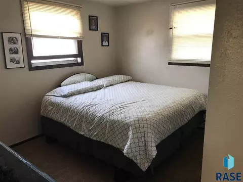 116 N 120 N Cliff Ave, Sioux Falls, SD 57103 photo 12