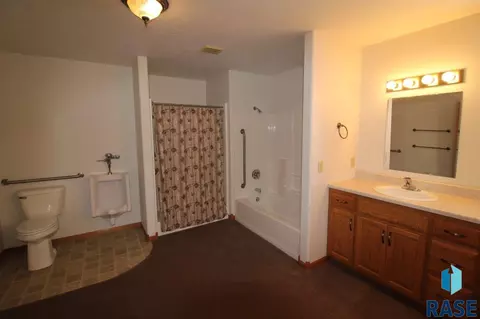 505 S Main Ave, Colton, SD 57018 photo 14